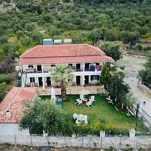 Gasthof House, Himarë